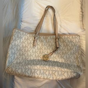 Michael kors tote bag